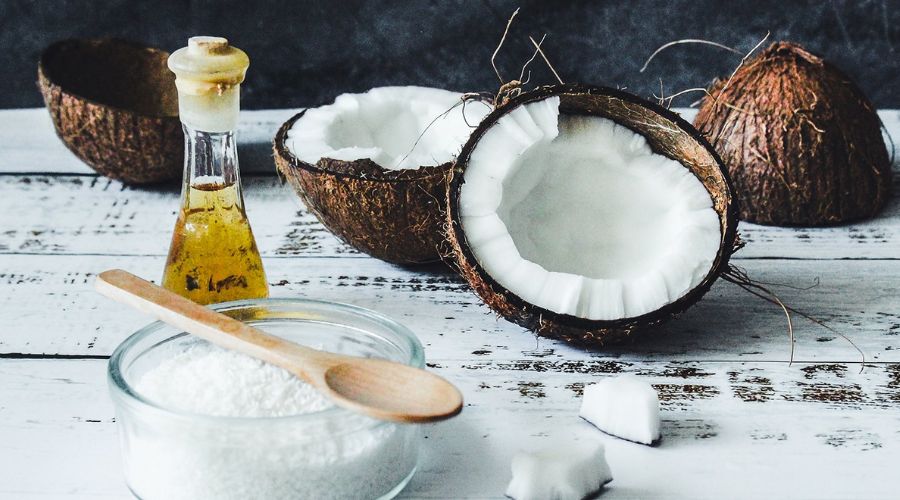 Coconut Oil Pulling | Gurucent