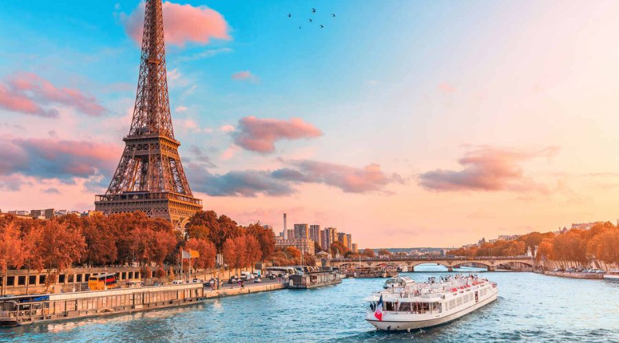 Cruise on the Seine | Gurucent